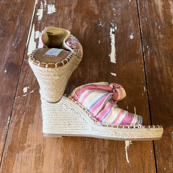 Sugar brand high heeled espadrilles style slide sandal. Size 8.5. - Picture 4 of 6